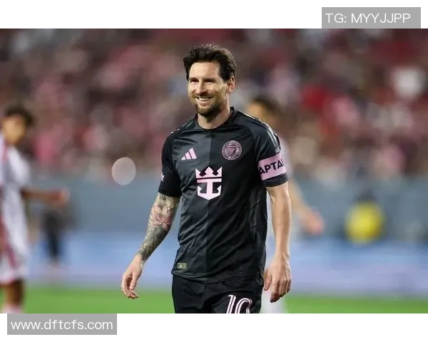 球星22号足球:突破传统风格的象征与传奇传承 球星22号足球:突破传统风格的象征与传奇传承